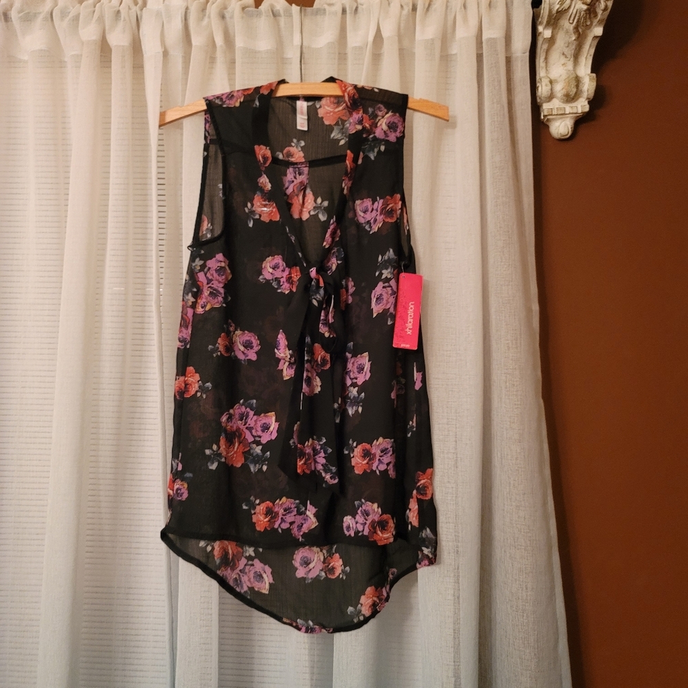 Xhilaration black floral pussy bow blouse small
